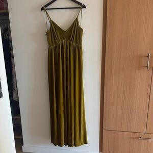 Nordstroms Olive Green Maxi Dress size medium - never worn or washed